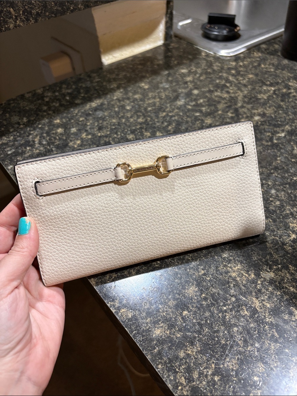 NWOT Michael Kors Cream Leather Continental Wallet with Gold Hardware